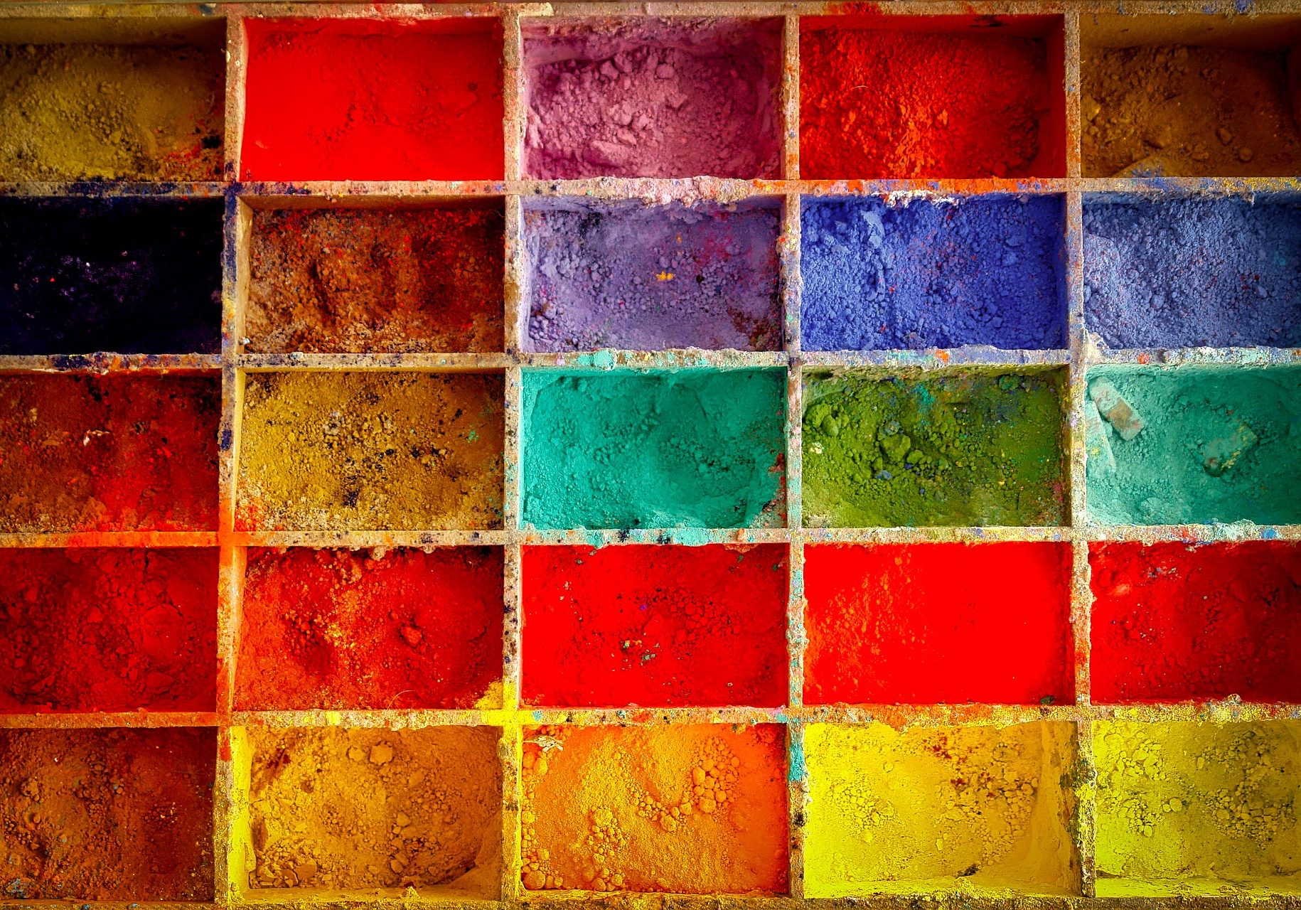 Colour powder paint pallette